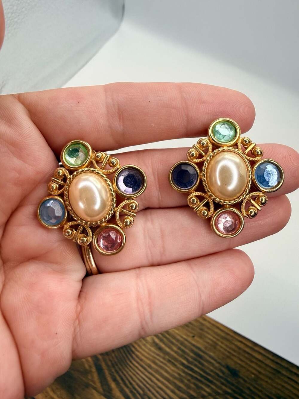Lady Remington Vintage Faux Pearl Crystal Clip Earrings